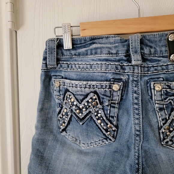 Miss Me Boyfriend Shorts - Picture 6 of 9